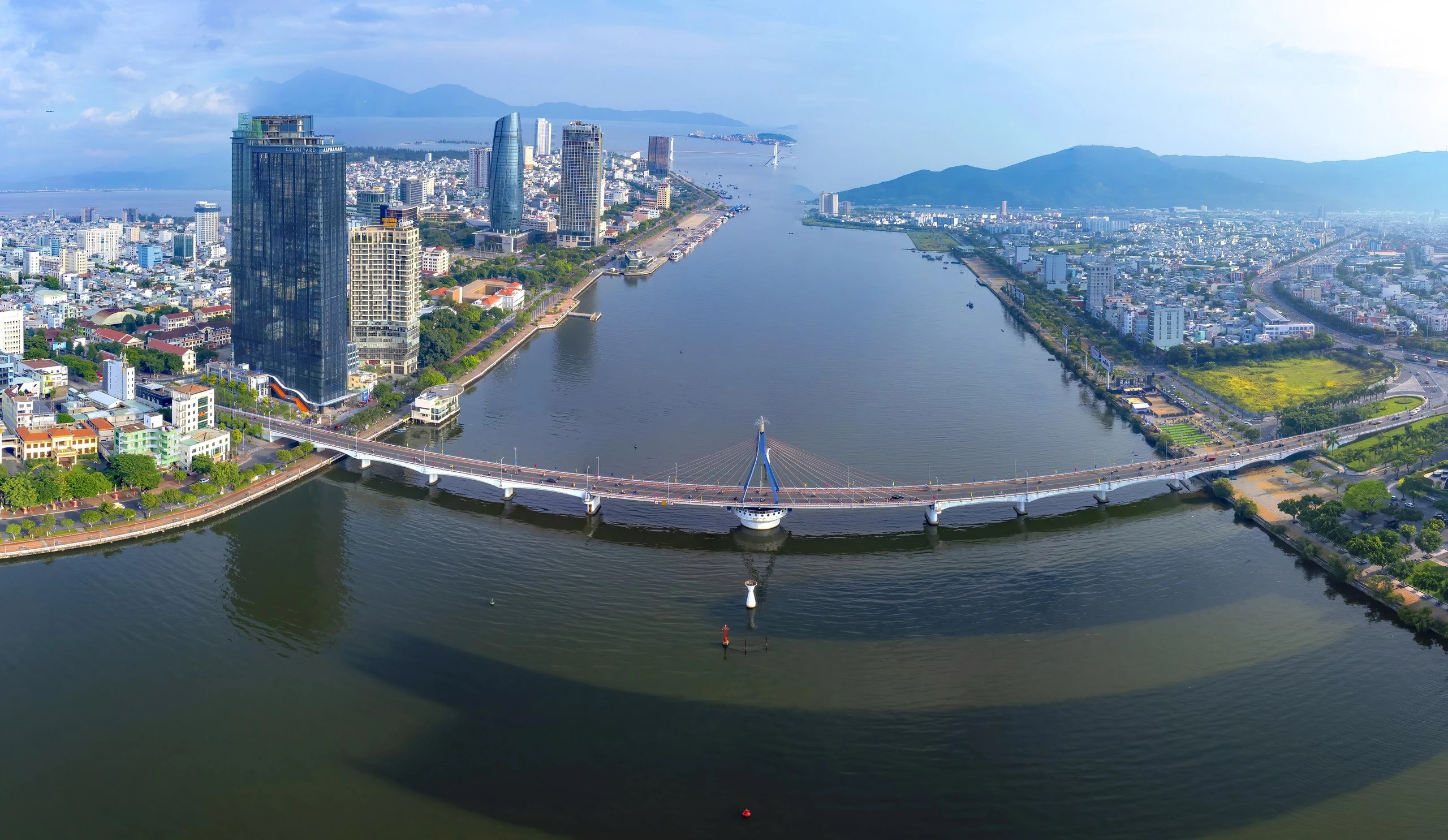 Đưa Đà Nẵng trở lại quỹ đạo tăng trưởng- Ảnh 1. Đưa Đà Nẵng trở lại quỹ đạo tăng trưởng- Ảnh 1.