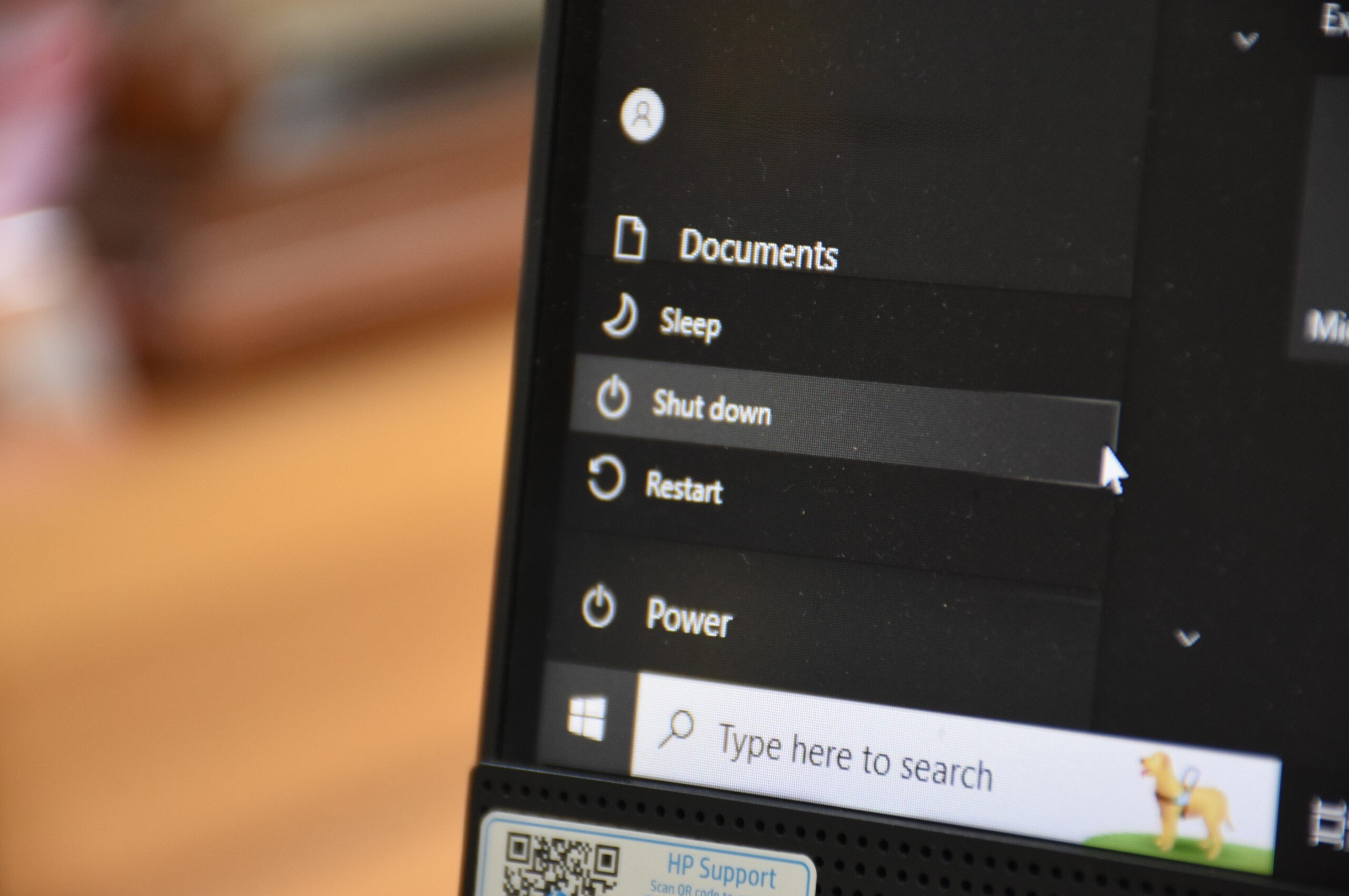 EVNHANOI khuyến nghị việc tiết kiệm điện nơi công sở- Ảnh 2.