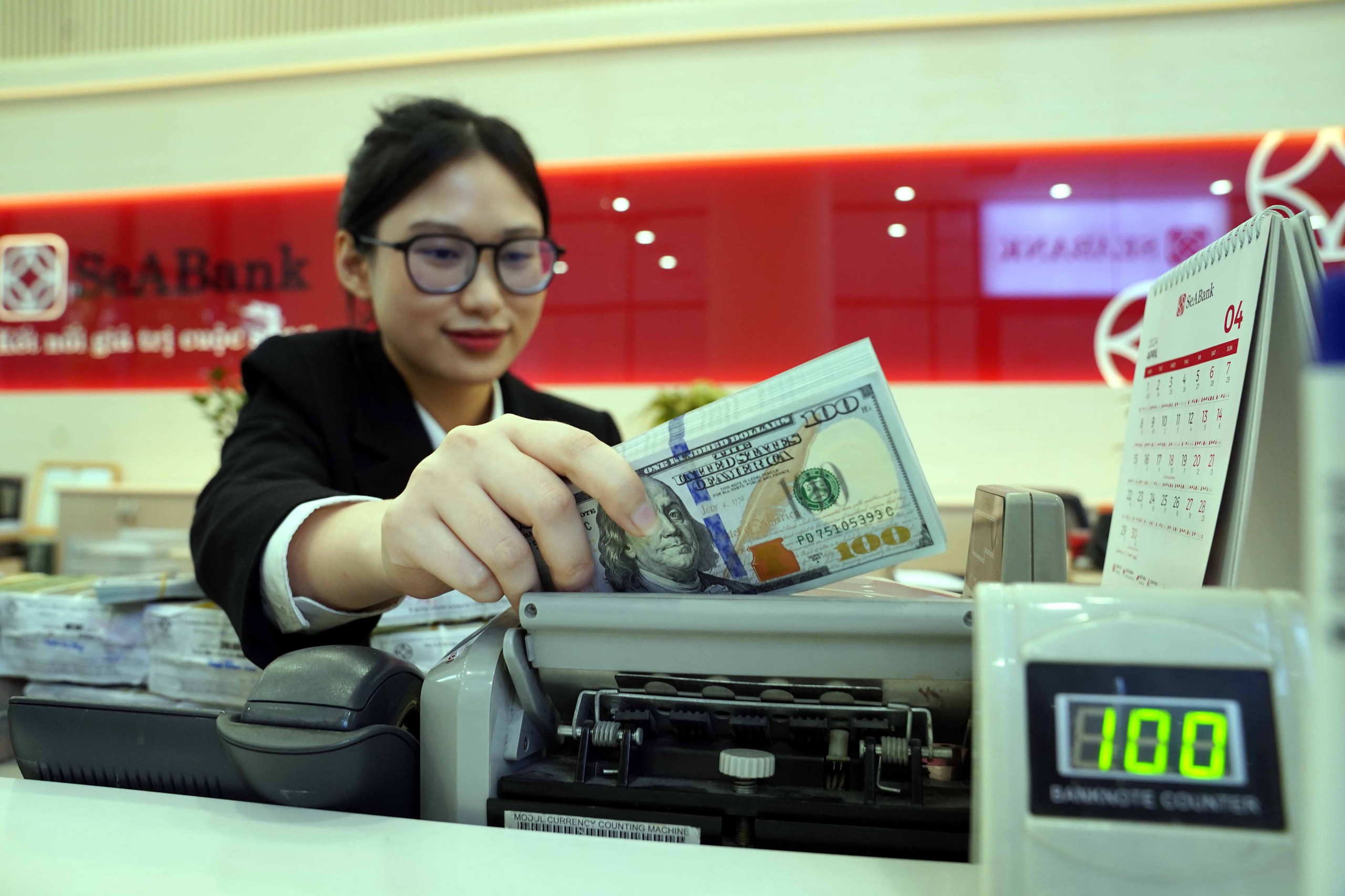 Giá USD hôm nay 2.5.2024: Đô tự do giảm mạnh- Ảnh 1. Giá USD hôm nay 2.5.2024: Đô tự do giảm mạnh- Ảnh 1.