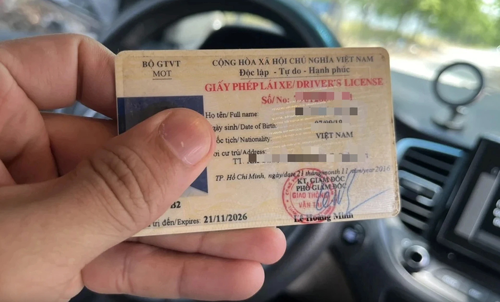 Nhanh chóng khai thông đổi GPLX trực tuyến- Ảnh 1. Việc cấp đổi GPLX đã có thể thực hiện trực tuyến cấp độ 4 trên Cổng dịch vụ công quốc gia