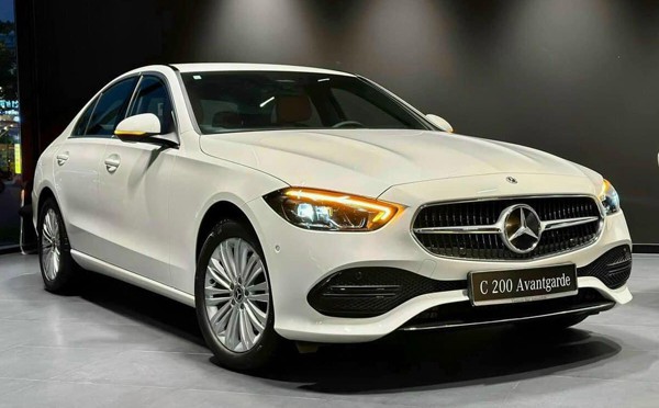 Nhiều xe sang Mercedes tại Việt Nam “dính” nguy cơ cháy nổ Nhiều xe sang Mercedes tại Việt Nam “dính” nguy cơ cháy nổ