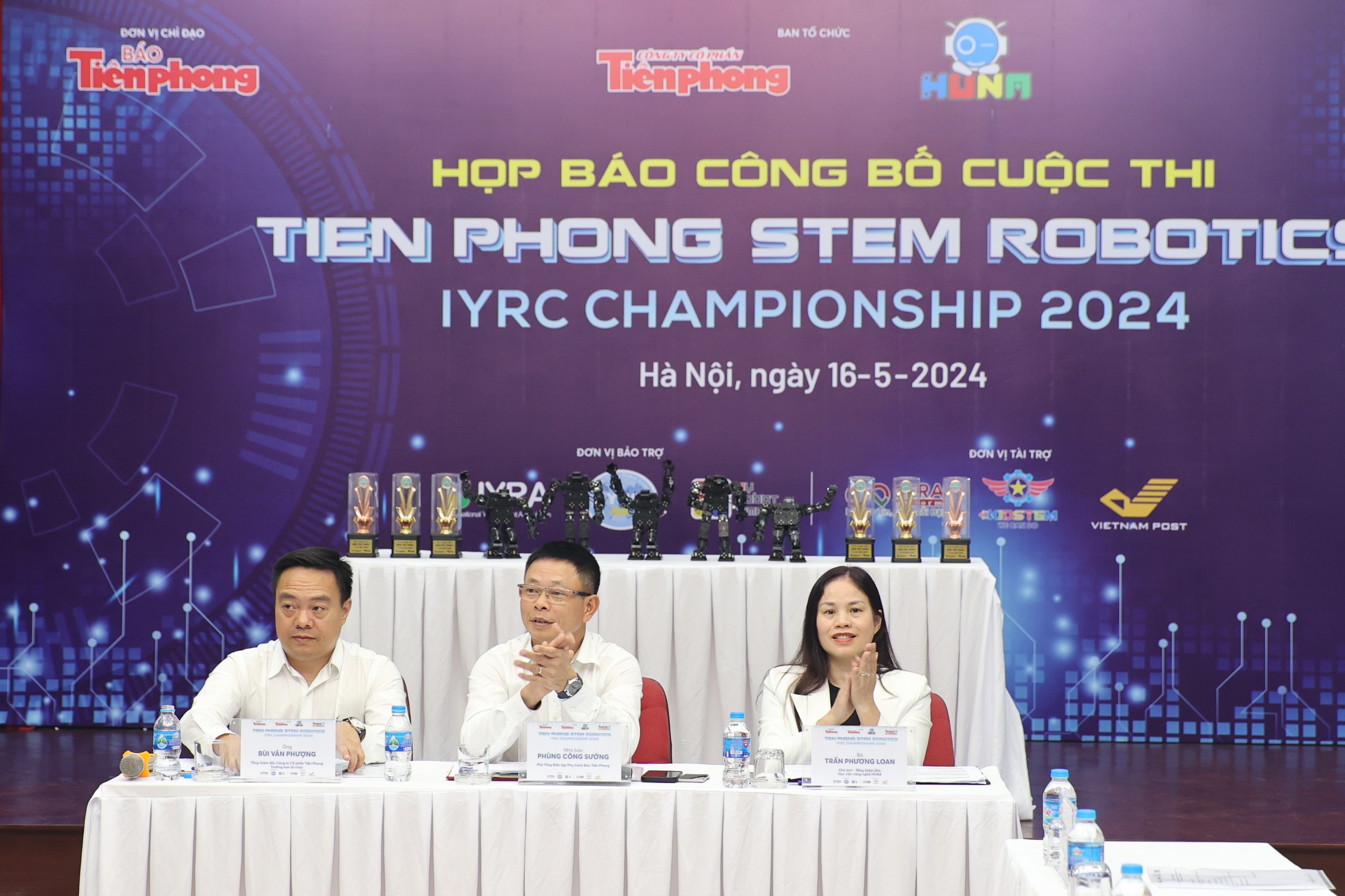 Đại diện Ban tổ chức Cuộc thi Tiền Phong Stem Robotics - Vô địch IYRC 2024 tại buổi họp báo