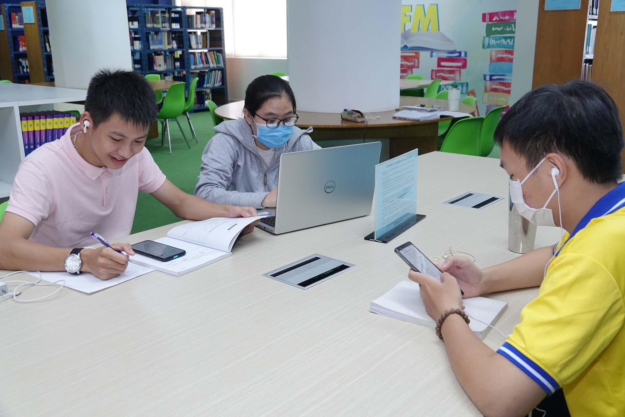 Sinh viên Trường ĐH Tài chính - Marketing. Trường này sẽ cải tiến mạnh mẽ chương trình học của sinh viên các ngành.