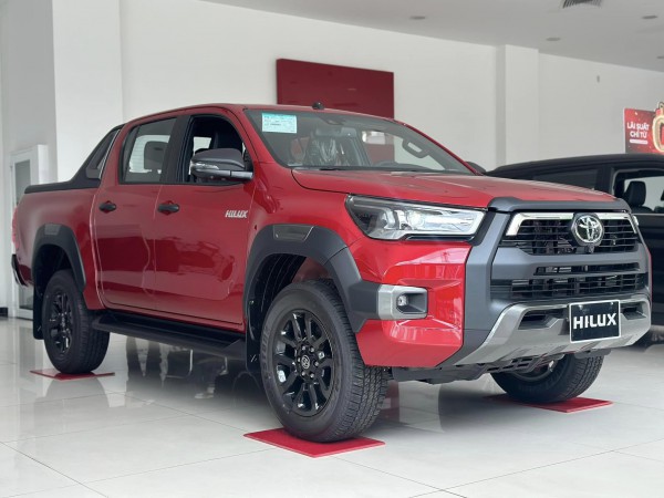 Toyota Hilux 2024 trở lại Việt Nam, giá cao khó cạnh tranh Ford Ranger