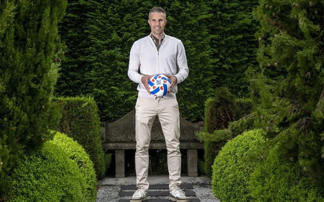 Van Persie sẽ dẫn dắt đội bóng cũ của Đoàn Văn Hậu