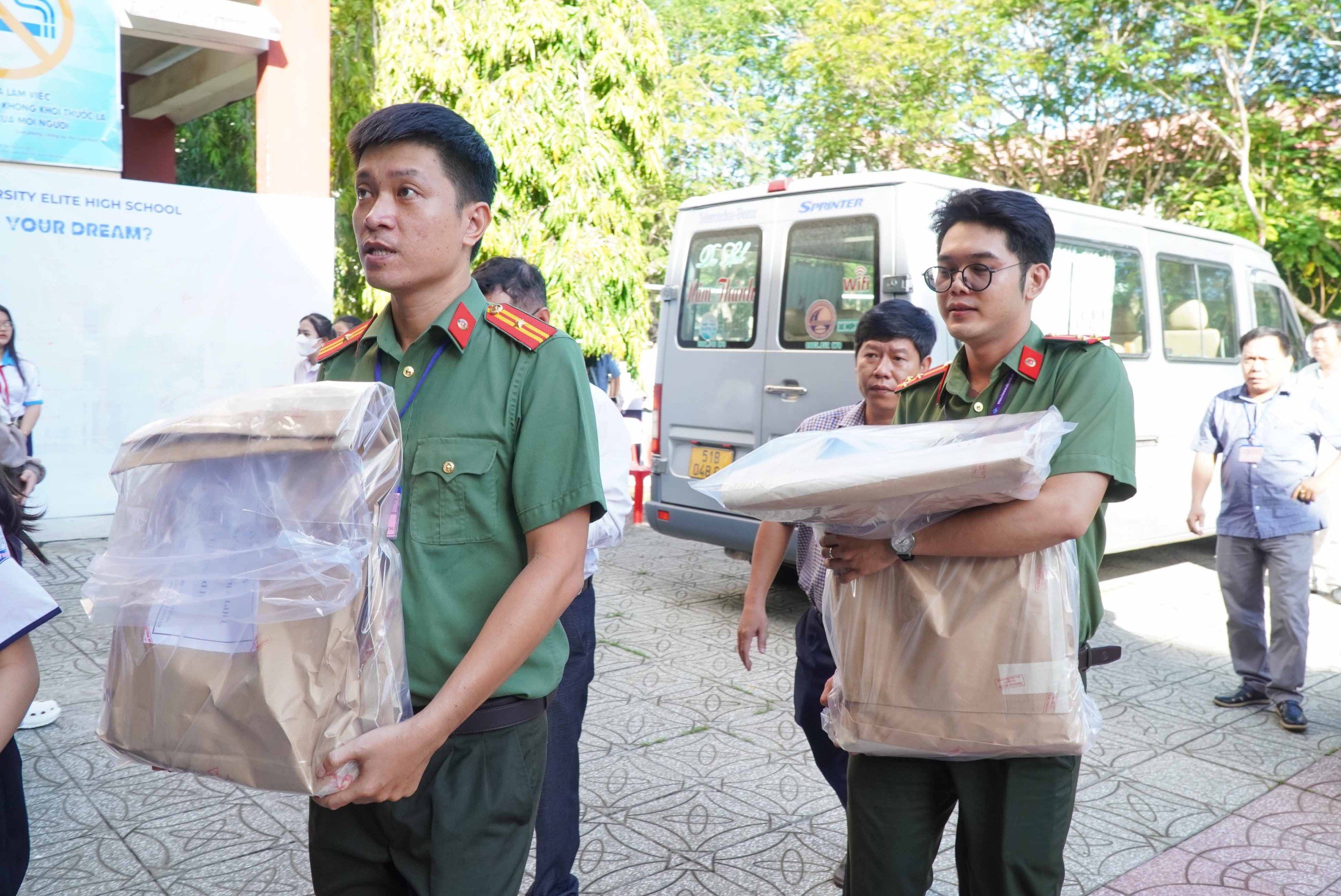 Thi vào lớp 10 tại Cần Thơ: Đã thực hiện công tác bàn giao đề thi- Ảnh 2.