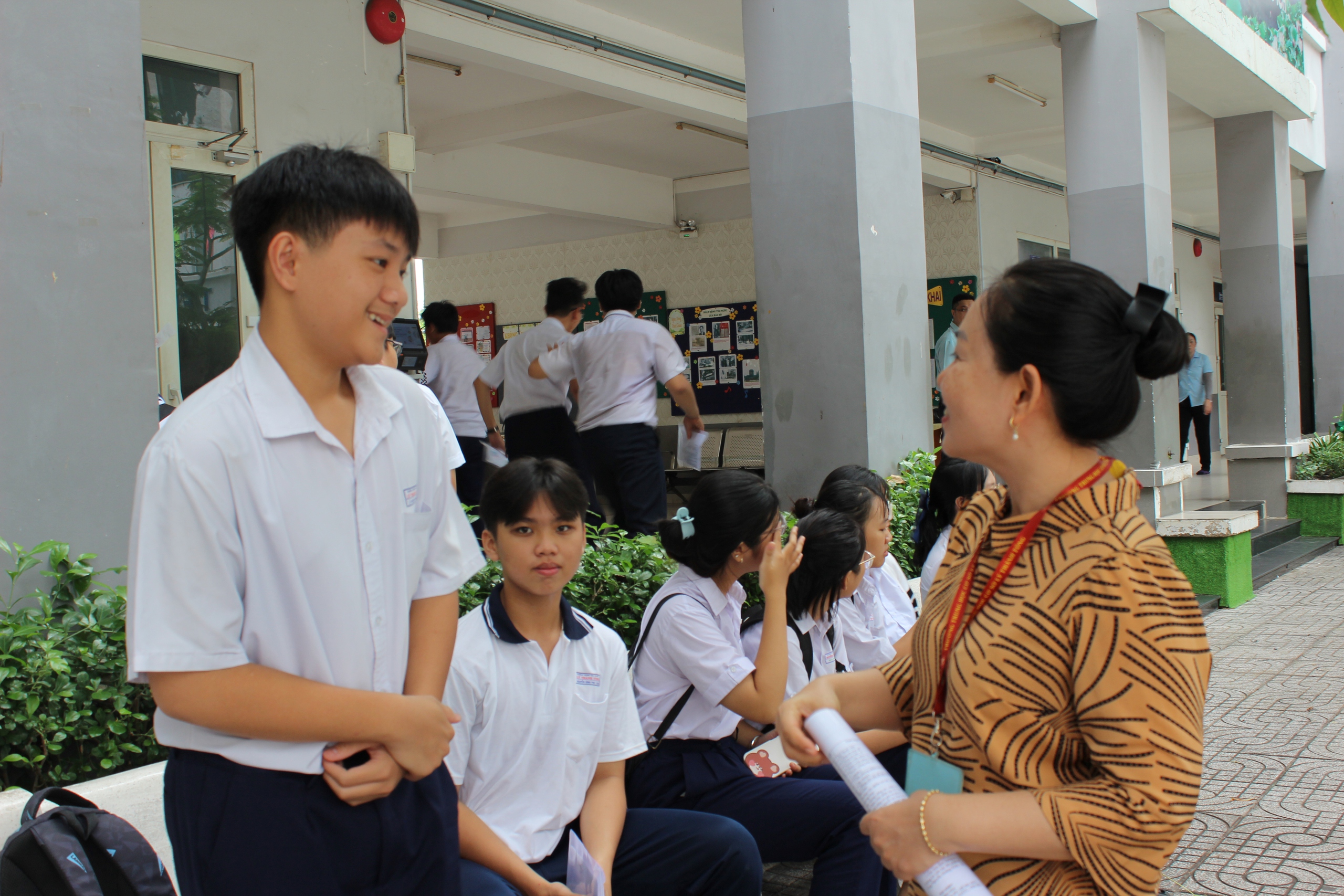 Thi tuyển sinh lớp 10: Đừng lỡ dở tương lai vì giấc ngủ trưa!- Ảnh 4.