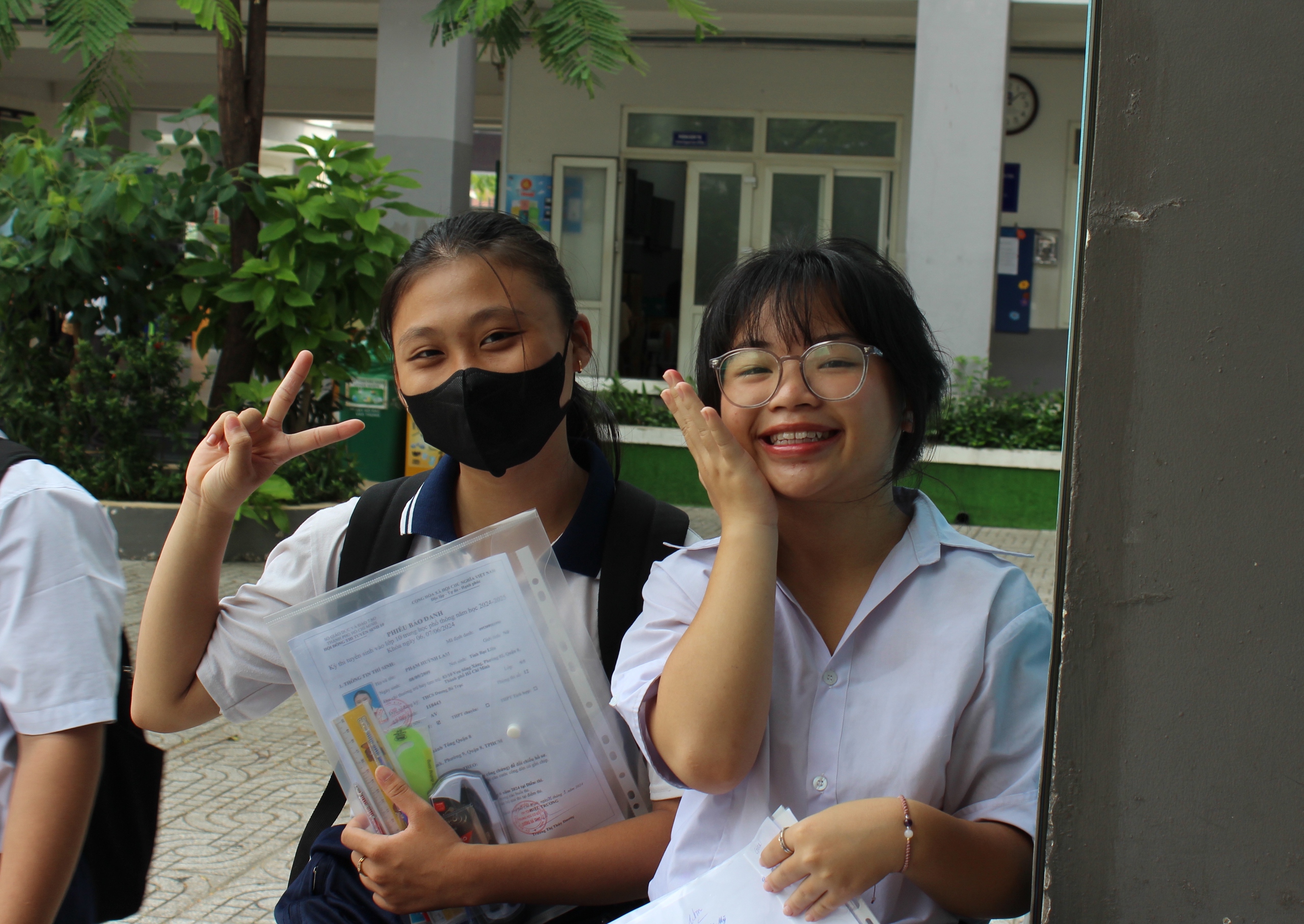 Sĩ tử không dám 'học tủ', ăn 3 ly chè đậu đỏ... cầu may thi lớp 10- Ảnh 2.