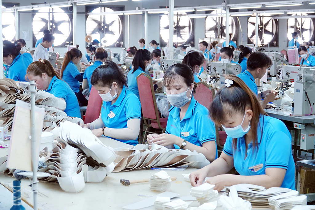 Thiếu trầm trọng lao động phổ thông: Phát triển nguồn nhân lực mới và việc làm bền vững- Ảnh 2.