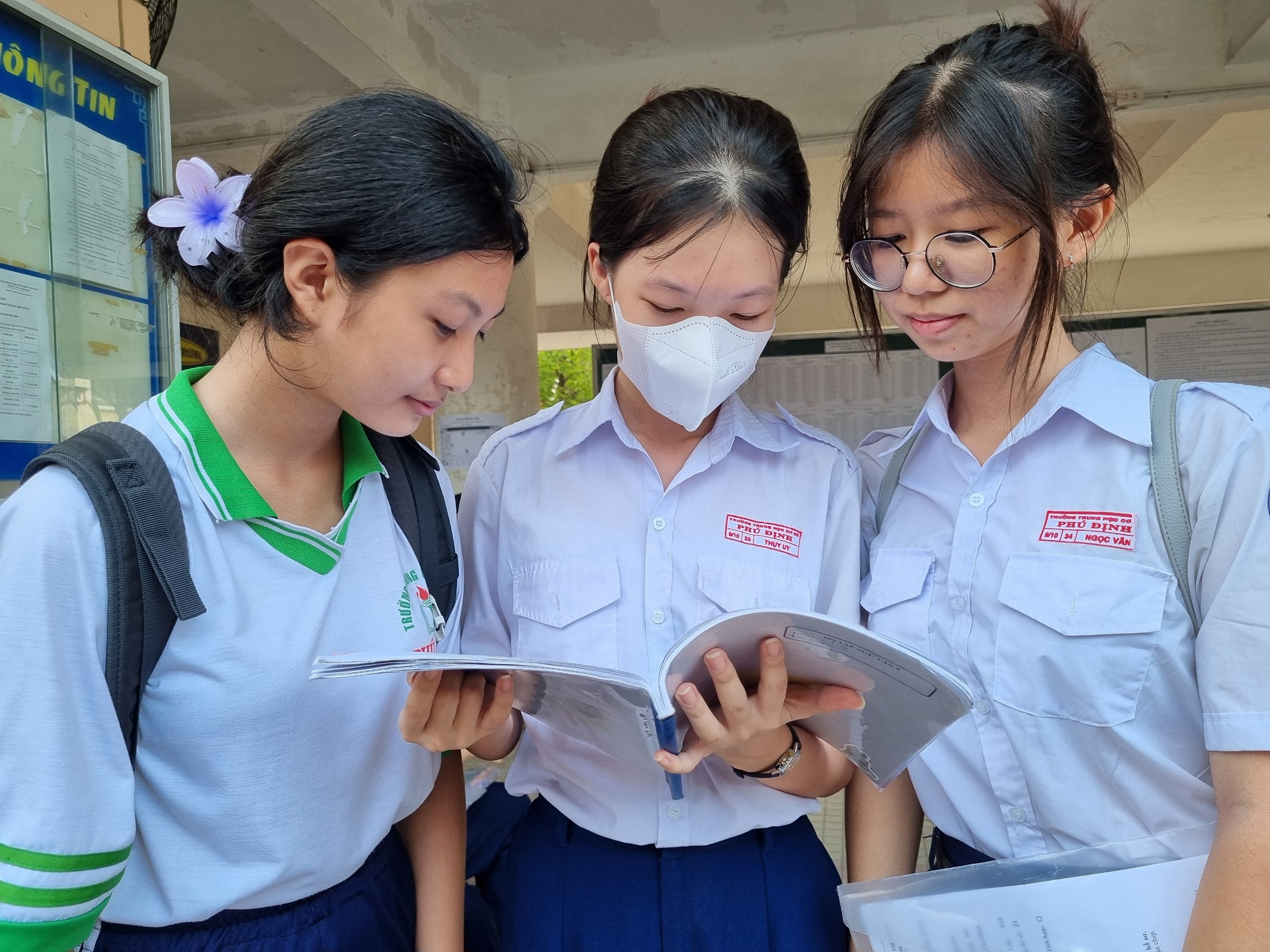 98.600 thí sinh TP.HCM bắt đầu thi lớp 10: Đề thi như thế nào?- Ảnh 2.