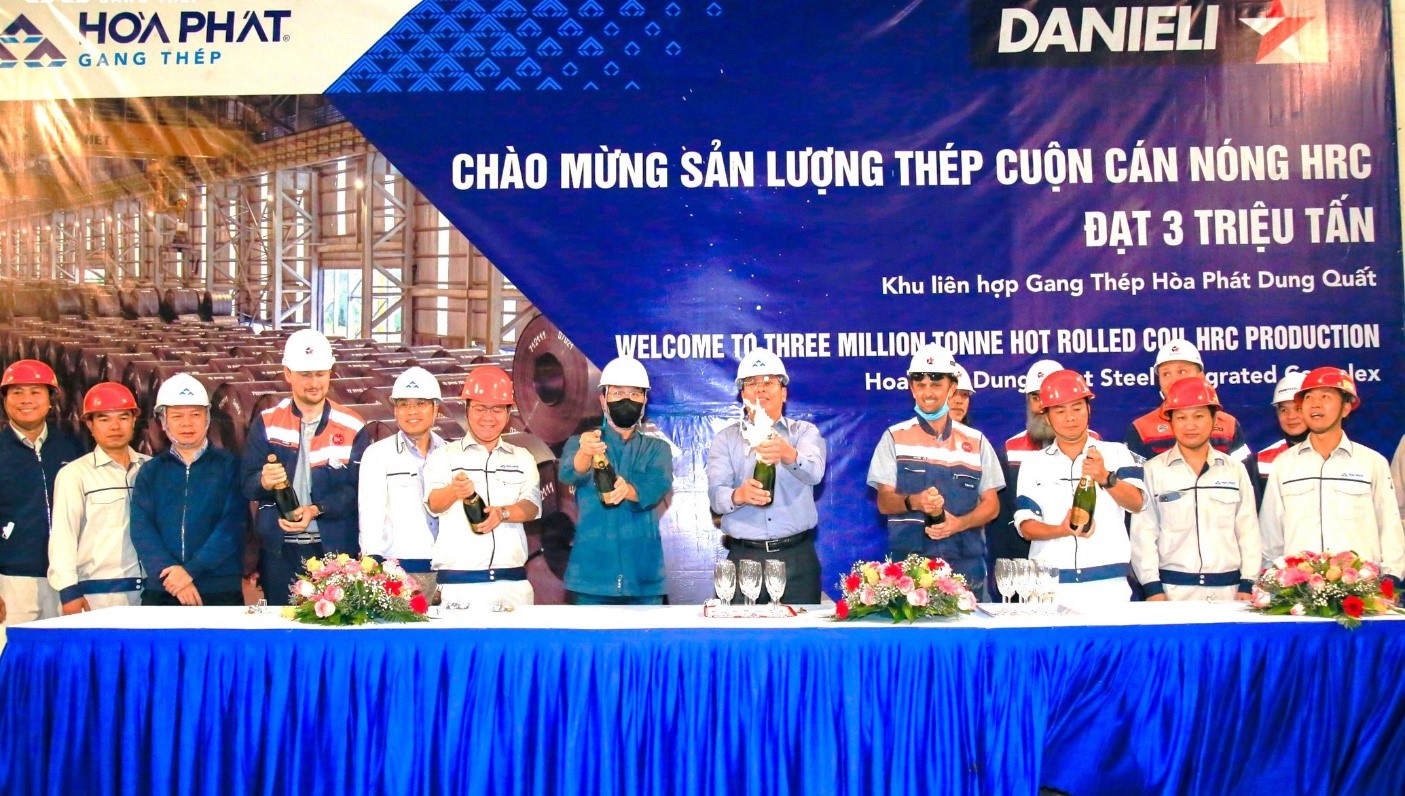 Hòa Phát cán mốc 10 triệu tấn HRC- Ảnh 2. Hòa Phát cán mốc 10 triệu tấn HRC- Ảnh 2.