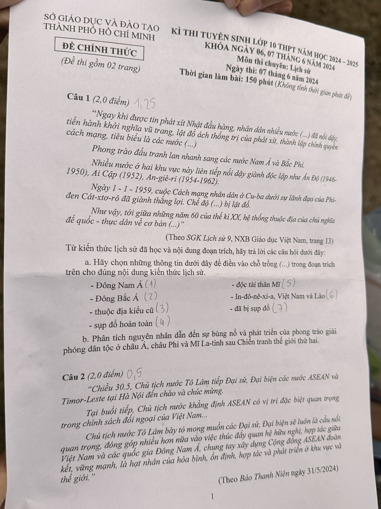 Bài trên Báo Thanh Niên tiếp tục vào đề thi lớp 10, lần này ở môn chuyên- Ảnh 2.
