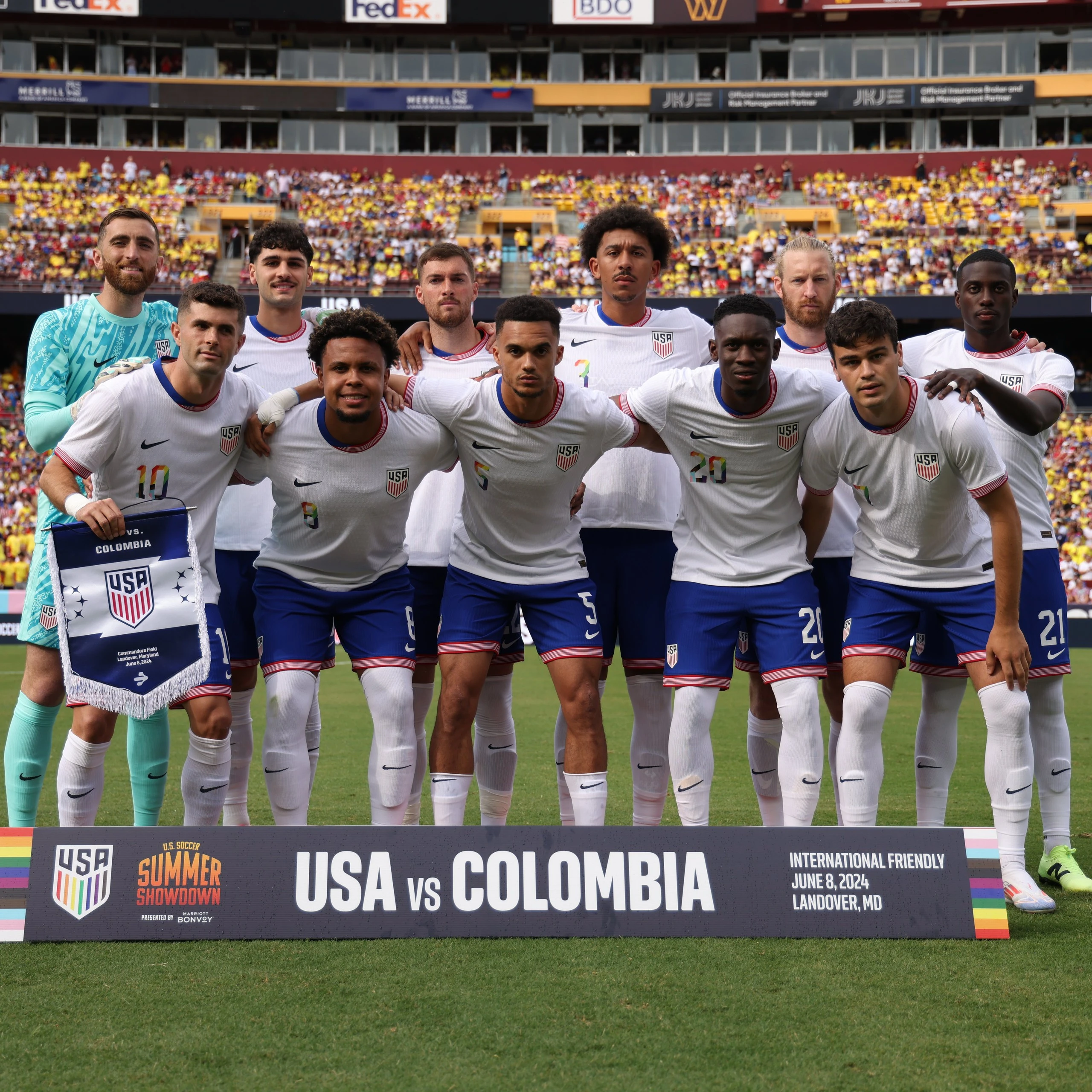 Đội chủ nhà Mỹ nhận thất bại choáng váng, Suarez chính thức dự Copa America