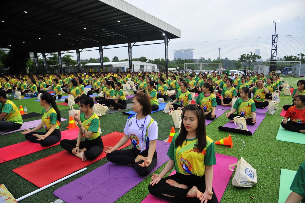Hơn 1.000 người tham gia Ngày Quốc tế Yoga lần thứ 10 năm 2024 tại Bình Dương - Ảnh 6.