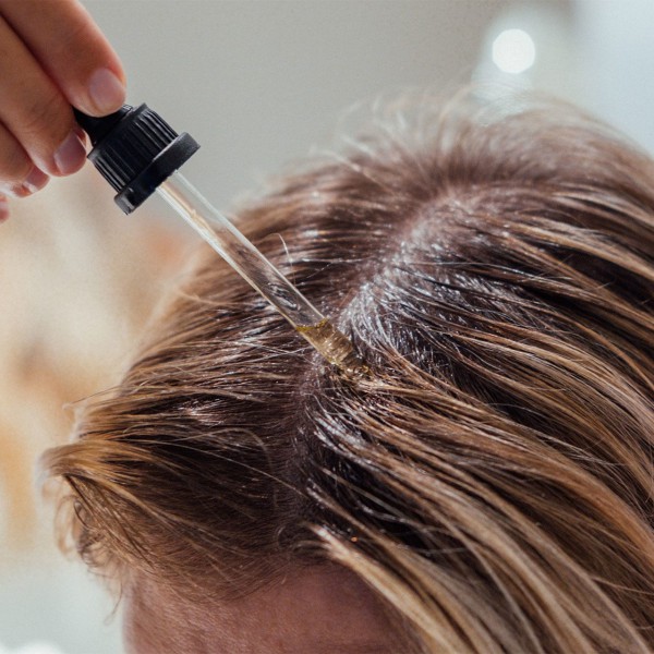 Top 9 loại dầu dưỡng tóc tốt nhất cho mọi loại tóc.