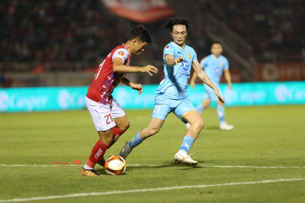 Bảng xếp hạng V-League mới nhất: CLB Nam Định cảm nhận 'hơi nóng', HAGL lại ‘ớn lạnh’