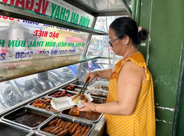 Giải mã giá món chay ở TP.HCM: Vì sao quán bán vài chục ngàn, có nơi bán vài trăm ngàn/món?