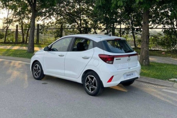 Hyundai Grand i10 mới lộ diện tại Việt Nam