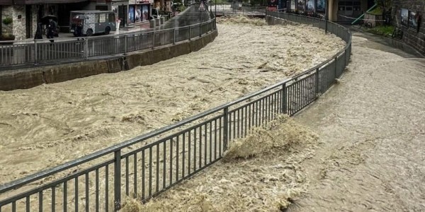 Lũ lụt lớn ở Thụy Sĩ, nhiều người mất tích