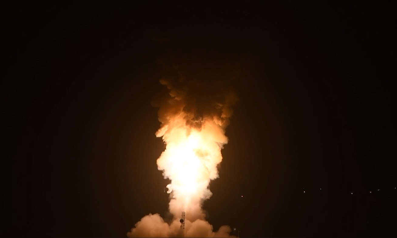 Mỹ trong 3 ngày bắn thử 2 tên lửa liên lục địa chiến lược- Ảnh 1. Mỹ trong 3 ngày bắn thử 2 tên lửa liên lục địa chiến lược- Ảnh 1.