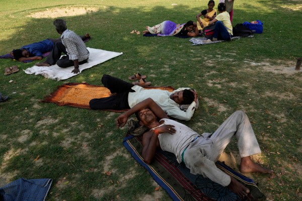 Sóng nhiệt khiến hàng chục người vô gia cư thiệt mạng ở New Delhi