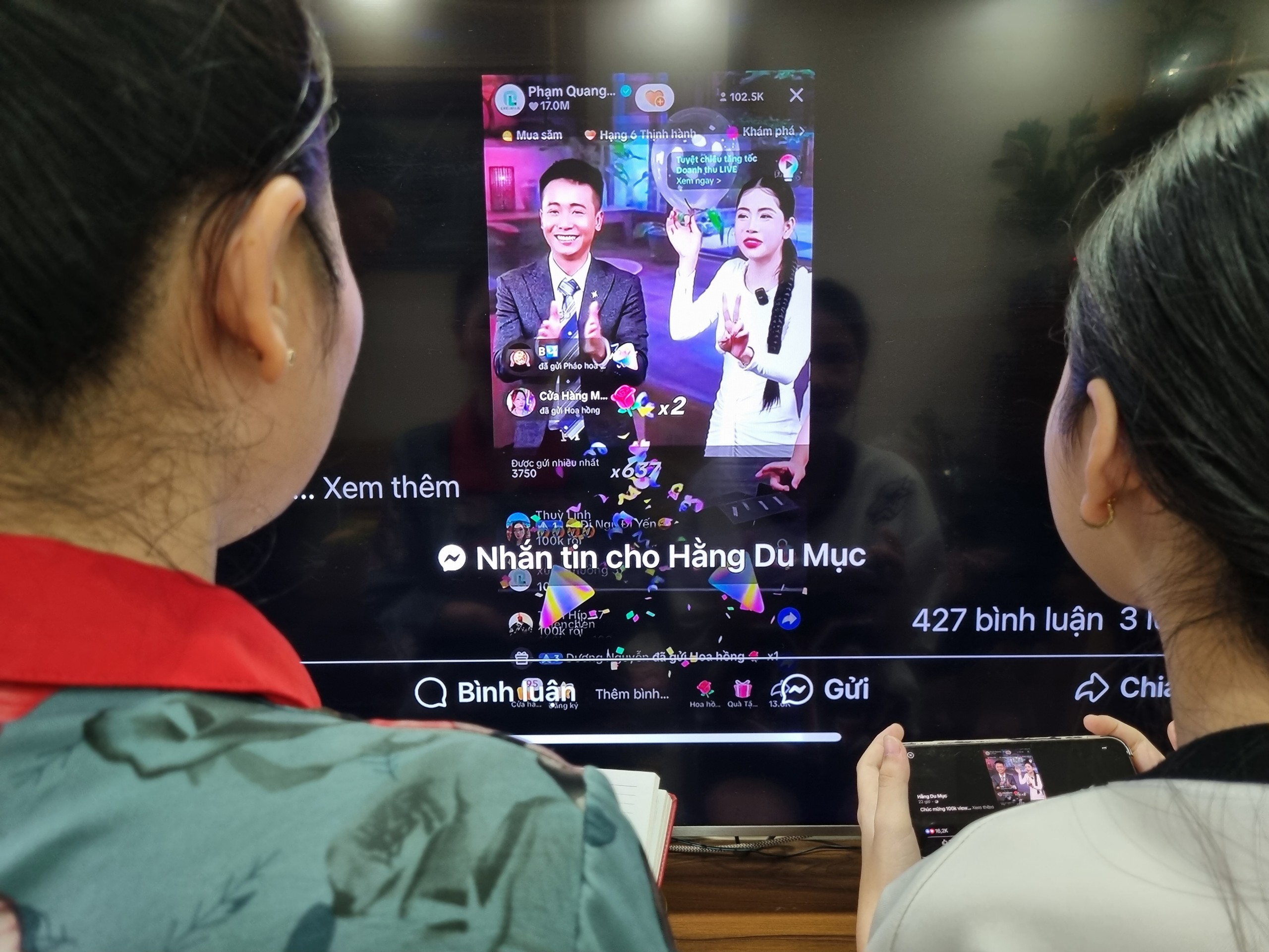 Thủ tướng Chính phủ yêu cầu tăng cường kiểm tra hoạt động livestream bán hàng- Ảnh 1. Thủ tướng Chính phủ yêu cầu tăng cường kiểm tra hoạt động livestream bán hàng- Ảnh 1.