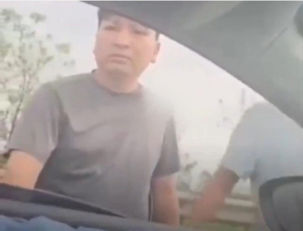 Truy tìm thầy dạy lái xe chặn đường, xịt hơi cay vào tài xế ở Thái Bình
