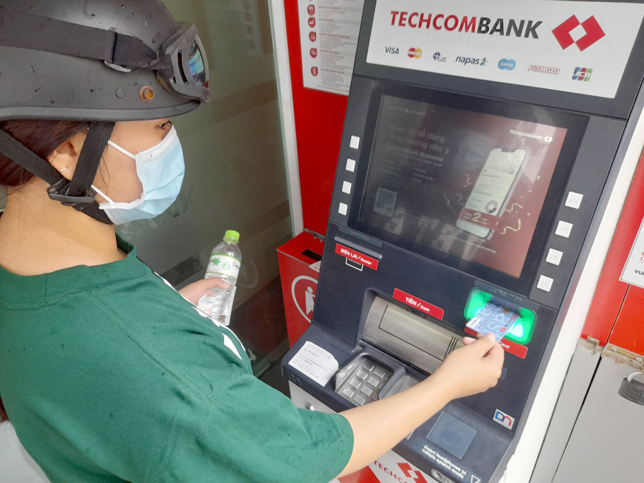 Từ tháng 7, Hà Nội trả lương hưu qua tài khoản- Ảnh 1. Từ tháng 7, Hà Nội trả lương hưu qua tài khoản- Ảnh 1.