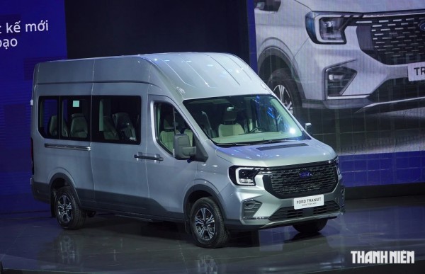 Ford Transit 2024 có 3 phiên bản, giá từ 905 triệu đồng tại Việt Nam