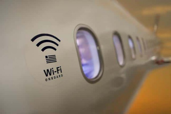 Làm cách nào để Wi-Fi kết nối được trên các chuyến bay?