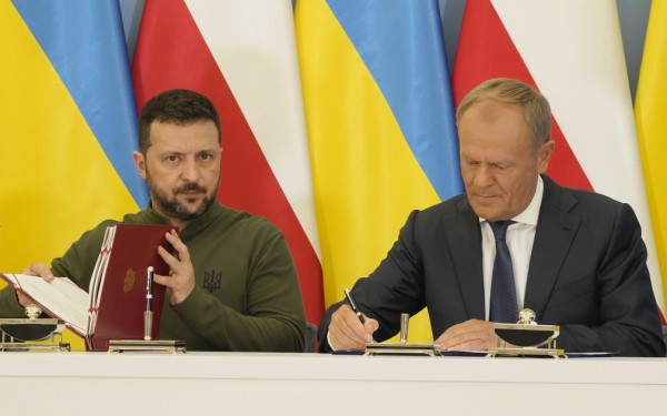 Ba Lan - Ukraine ký thỏa thuận an ninh, cam kết lập Quân đoàn Ukraine tại Ba Lan Ba Lan - Ukraine ký thỏa thuận an ninh, cam kết lập Quân đoàn Ukraine tại Ba Lan