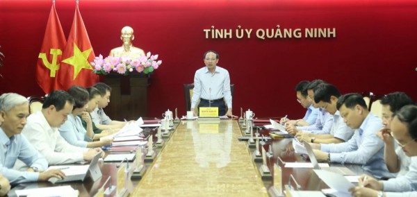 Bí thư Tỉnh ủy Quảng Ninh chủ trì họp khắc phục hậu quả bão số 2
