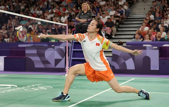 Nguyễn Thùy Linh thắng áp đảo trận ra quân tại Olympic - Ảnh 1.