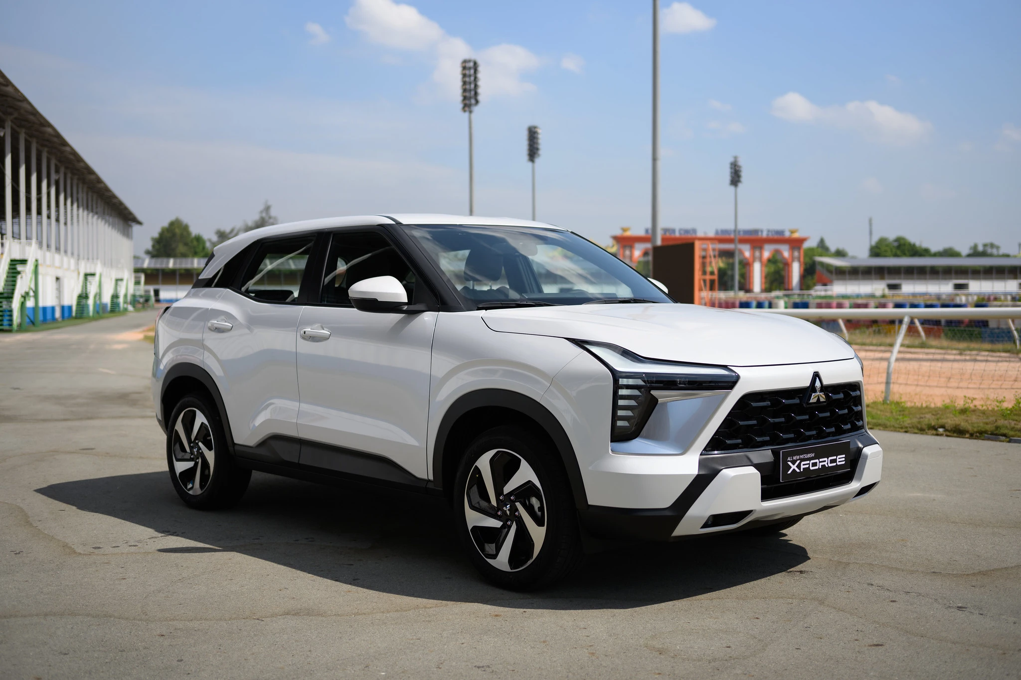 Mitsubishi Xforce mất ngôi xe bán chạy nhất Việt Nam tháng 7.2024 vào tay VinFast VF 5