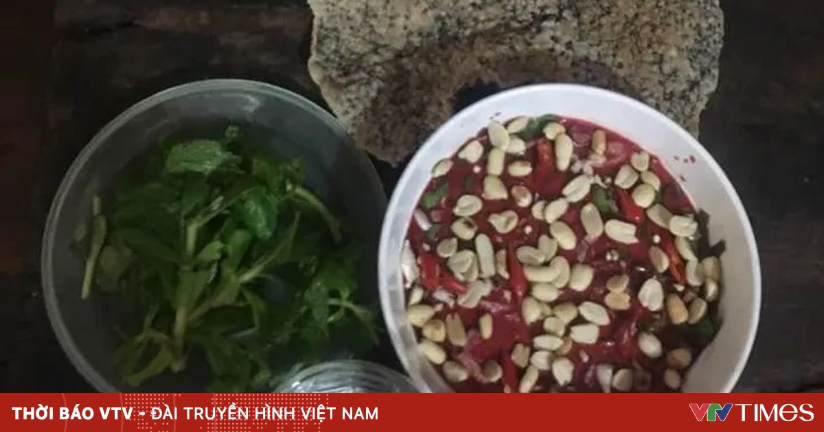 Người đàn ông tử vong sau khi ăn tiết canh lợn Người đàn ông tử vong sau khi ăn tiết canh lợn