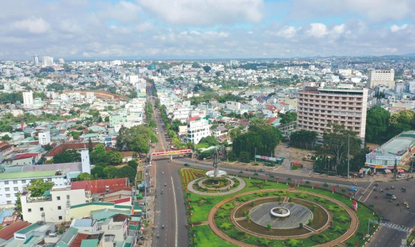 Thành phố ở Việt Nam: Pleiku 'may mà có em đời còn dễ thương'