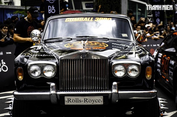 Bán tải Rolls-Royce, 'hàng độc' tại ngày hội siêu xe Gumball 3000