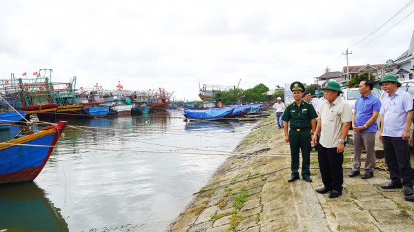 Phó chủ tịch thường trực tỉnh Quảng Trị: Chống bão phải coi tính mạng người dân trên hết