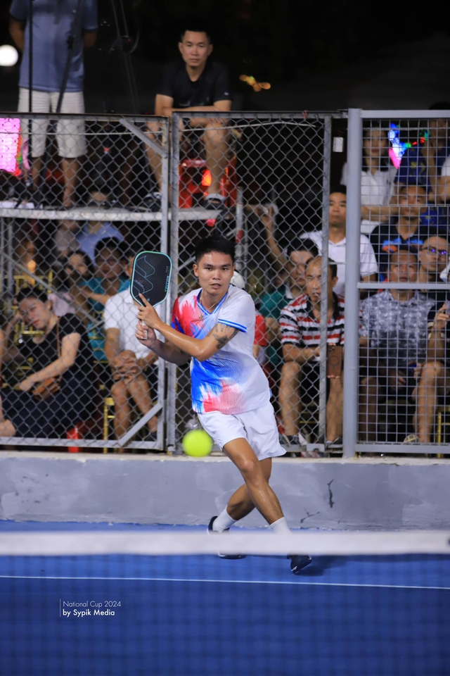 Đánh bại Trương Vinh Hiển, Trịnh Linh Giang giành &quot;cú đúp&quot; vô địch giải pickleball quốc gia 2024 - Ảnh 4.