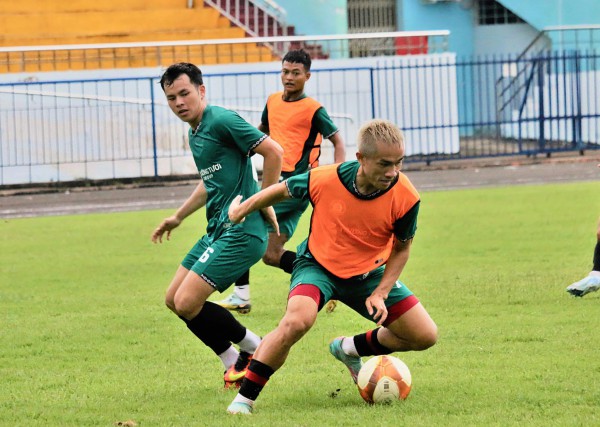 Cuộc cách mạng bóng đá ở CLB Bình Phước và mô hình Buriram United