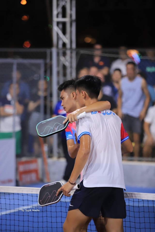 Đánh bại Trương Vinh Hiển, Trịnh Linh Giang giành &quot;cú đúp&quot; vô địch giải pickleball quốc gia 2024 - Ảnh 1.