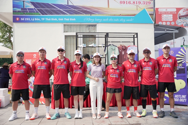 Khai mạc Giải vô địch Pickleball các câu lạc bộ quốc gia 2024: 350 VĐV tranh tài, giải thưởng lên đến 250 triệu đồng  - Ảnh 2.