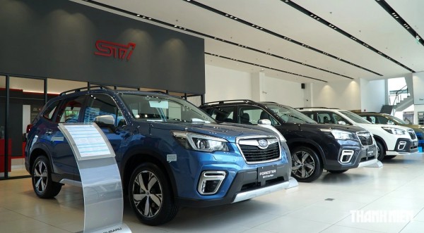 Xe nhập khẩu ồ ạt giảm giá 'tự cứu mình' Xe nhập khẩu ồ ạt giảm giá 'tự cứu mình'