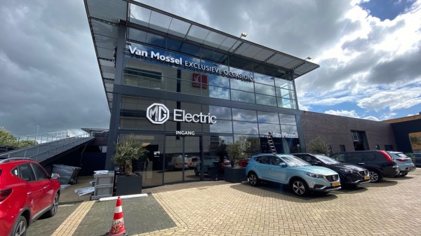 Trung Quốc kiện Liên minh châu Âu vì bị tăng thuế ô tô điện Trung Quốc kiện Liên minh châu Âu vì bị tăng thuế ô tô điện