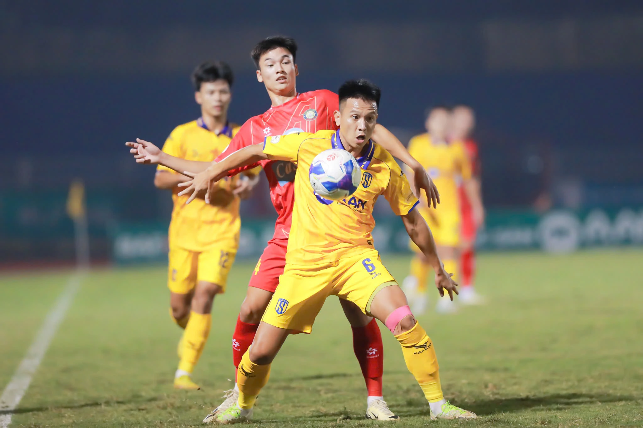 CLB Quảng Nam - SLNA: Cứ ngỡ derby xứ Nghệ trên sân trung lập