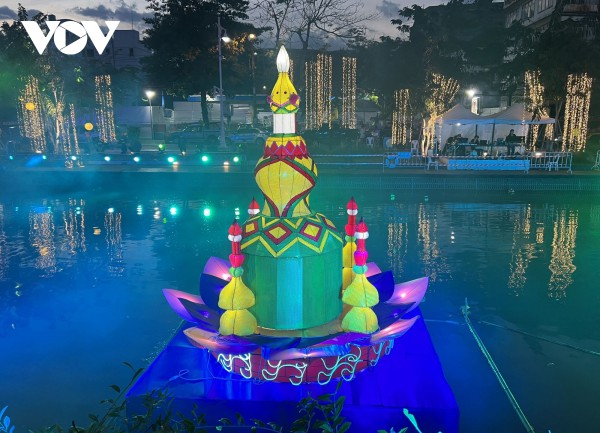 Bangkok (Thái Lan) tổ chức Lễ hội Loy Krathong thân thiện môi trường