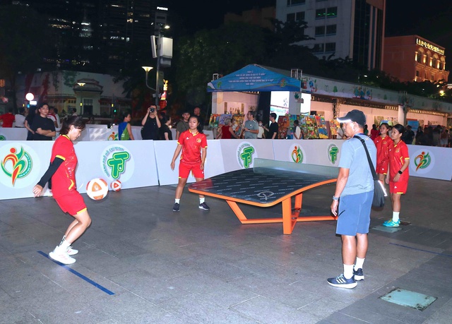 Đội tuyển Teqball Việt Nam tích cực chuẩn bị tham dự giải Teqball vô địch thế giới 2024 - Ảnh 1.