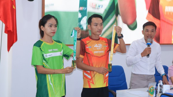 Giải Bình Phước marathon – Trường Tươi Group lần II: 'Những bước chạy của chiến binh xanh'