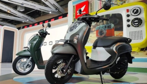 Honda Scoopy thế hệ mới có nhiều thay đổi, rục rịch về Việt Nam