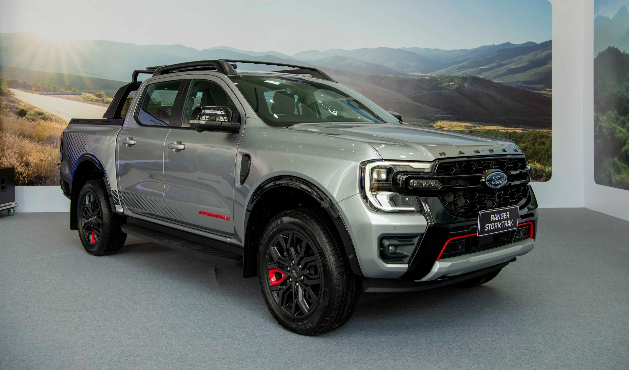 Hút khách nhất phân khúc Ford Ranger vẫn được ưu đãi kép, đấu Mitsubishi Triton Hút khách nhất phân khúc Ford Ranger vẫn được ưu đãi kép, đấu Mitsubishi Triton